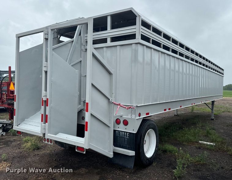 image for item EJ2799 1999 Neville livestock trailer