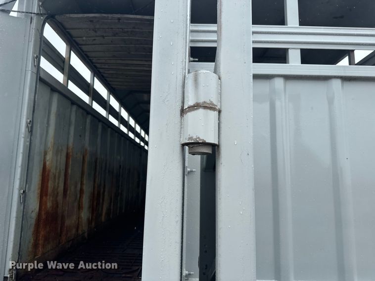 image for item EJ2799 1999 Neville livestock trailer