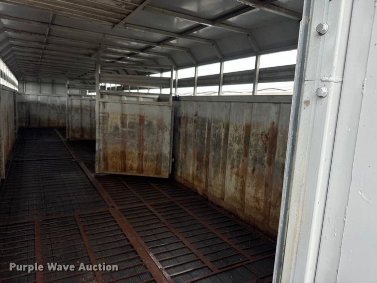 image for item EJ2799 1999 Neville livestock trailer