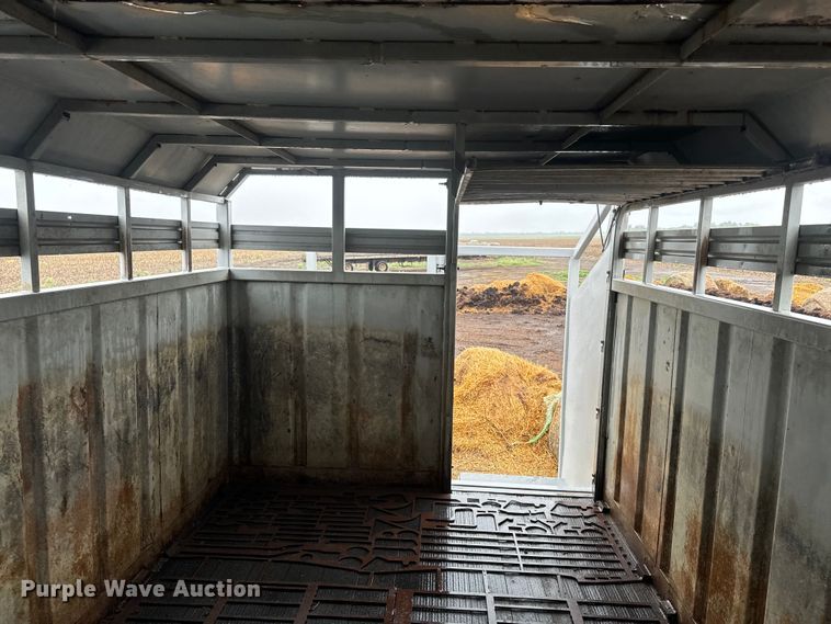 image for item EJ2799 1999 Neville livestock trailer