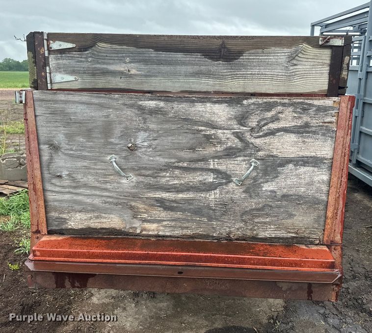 image for item EJ2802 Kelly Ryan Feed-R-Wagon feed mixer