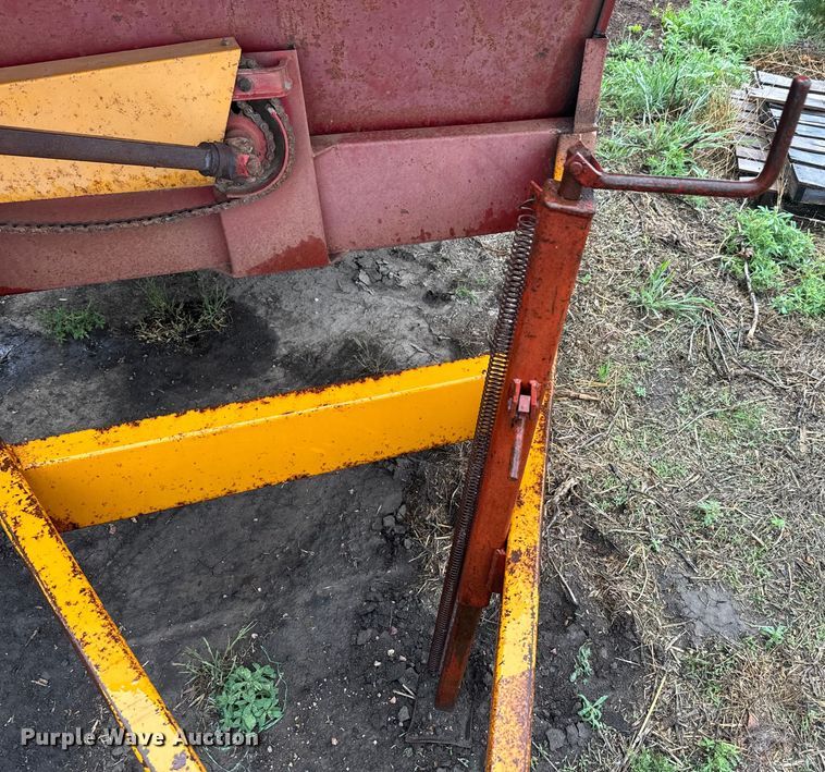 image for item EJ2802 Kelly Ryan Feed-R-Wagon feed mixer