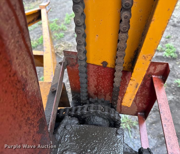 image for item EJ2802 Kelly Ryan Feed-R-Wagon feed mixer