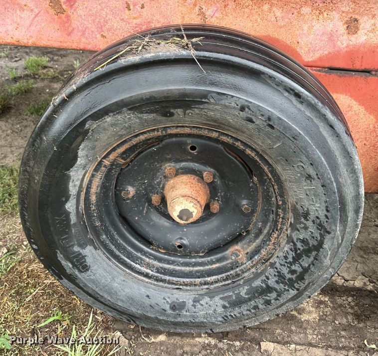 image for item EJ2802 Kelly Ryan Feed-R-Wagon feed mixer