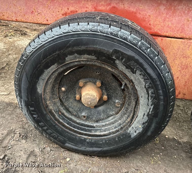 image for item EJ2802 Kelly Ryan Feed-R-Wagon feed mixer