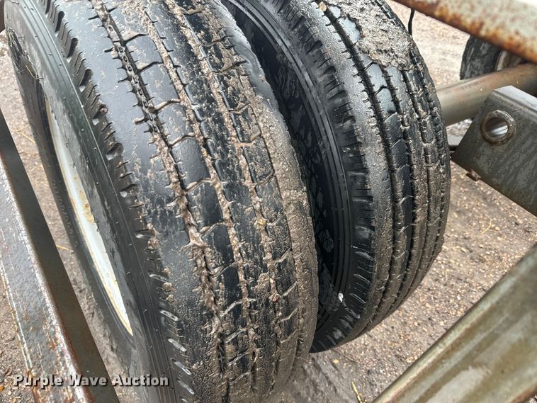 image for item EJ2803 2011 Cliff's Welding Service 1937 bale flipper trailer