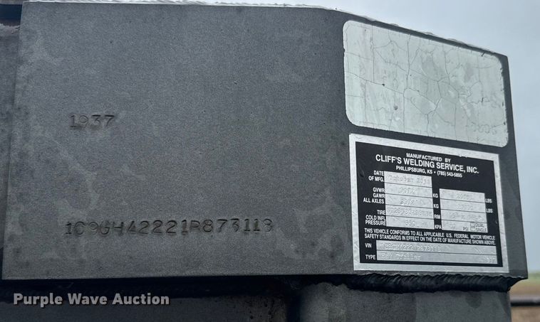 image for item EJ2803 2011 Cliff's Welding Service 1937 bale flipper trailer