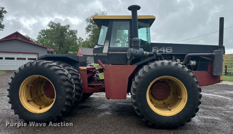 image for item EJ2805 1988 Versatile 846 4WD tractor