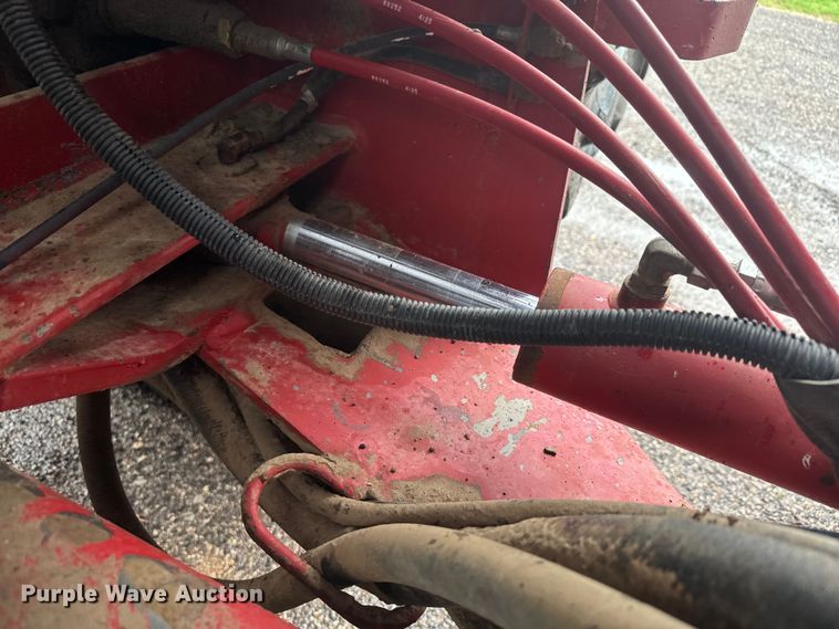 image for item EJ2805 1988 Versatile 846 4WD tractor