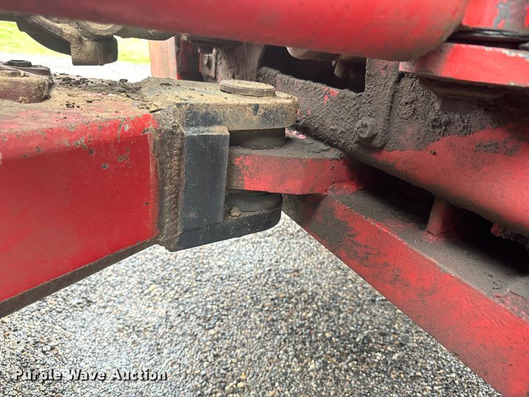 image for item EJ2805 1988 Versatile 846 4WD tractor