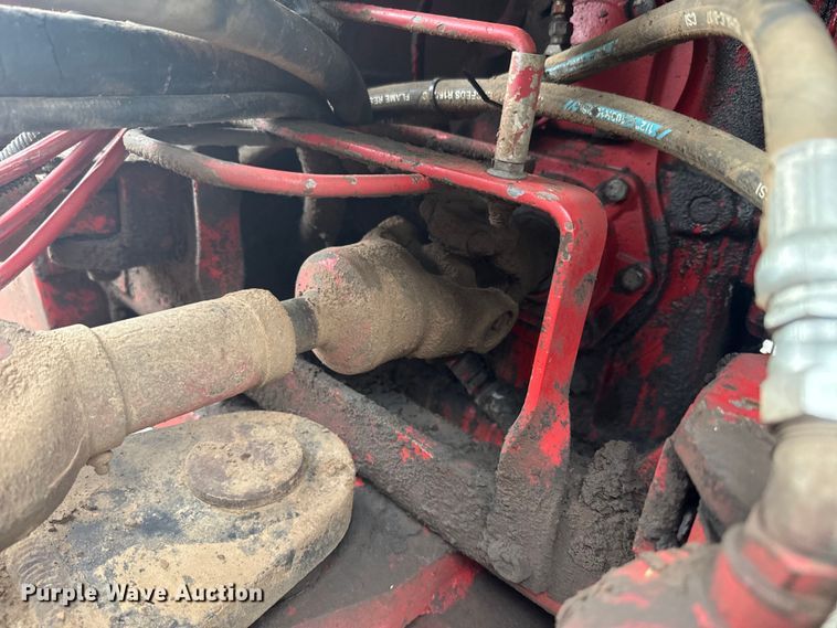 image for item EJ2805 1988 Versatile 846 4WD tractor