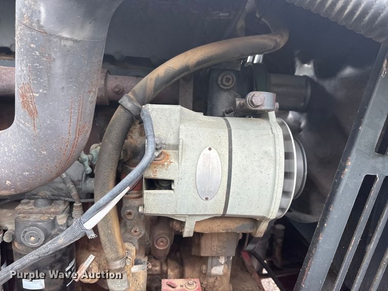 image for item EJ2805 1988 Versatile 846 4WD tractor