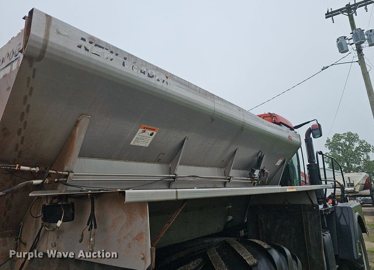 image for item EJ5377 Case Titan 4020 spreader