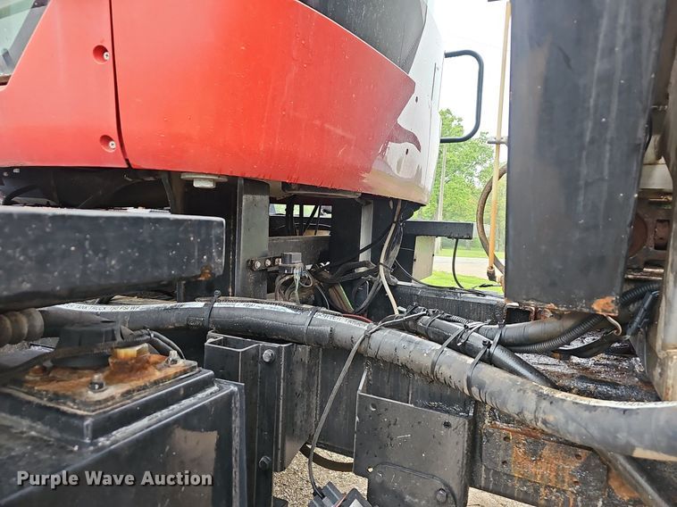 image for item EJ5377 Case Titan 4020 spreader