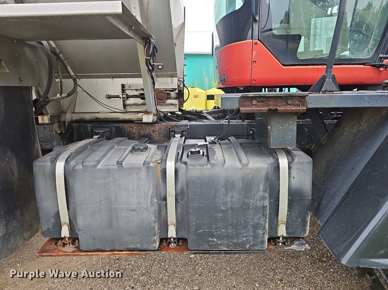 image for item EJ5377 Case Titan 4020 spreader