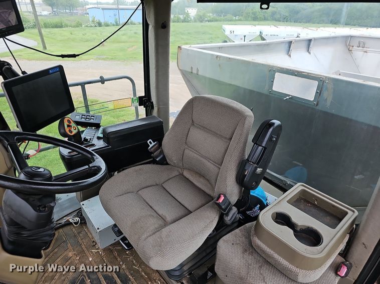 image for item EJ5377 Case Titan 4020 spreader