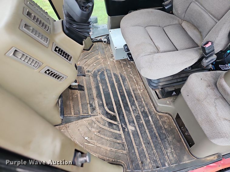 image for item EJ5377 Case Titan 4020 spreader