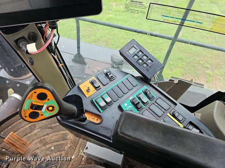 image for item EJ5377 Case Titan 4020 spreader