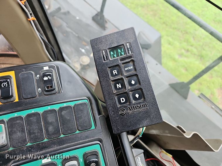 image for item EJ5377 Case Titan 4020 spreader