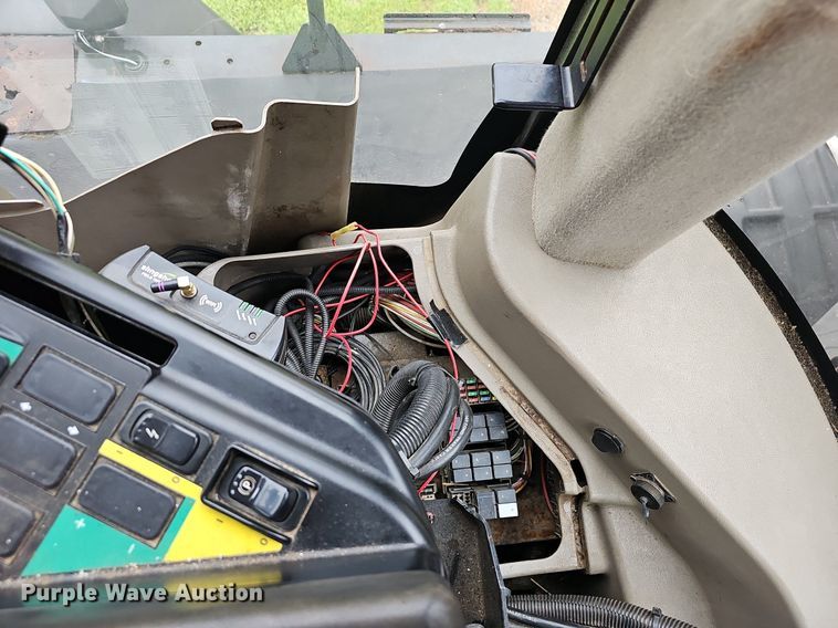 image for item EJ5377 Case Titan 4020 spreader