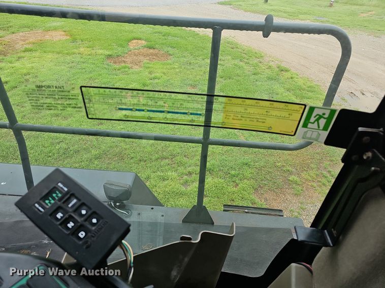 image for item EJ5377 Case Titan 4020 spreader