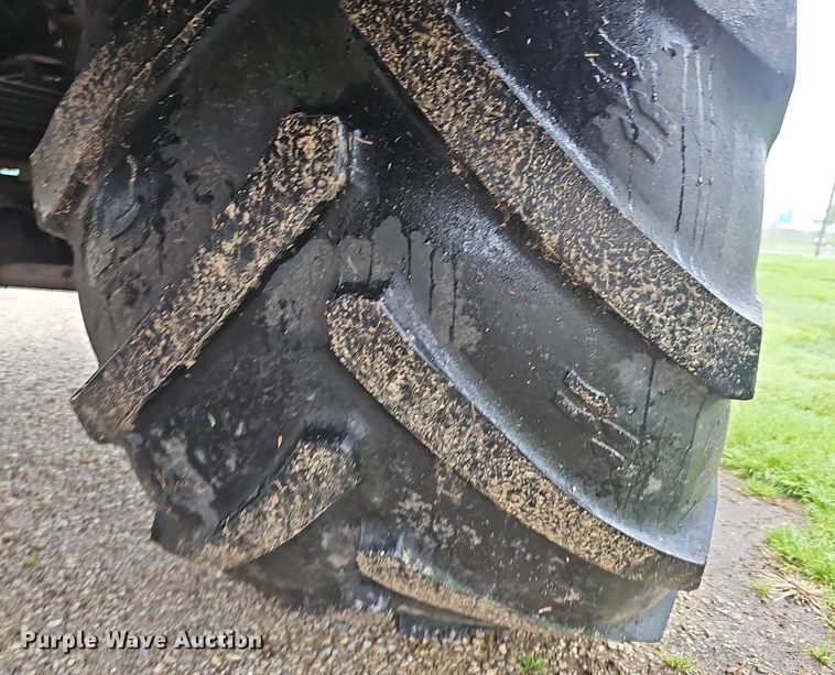 image for item EJ5377 Case Titan 4020 spreader