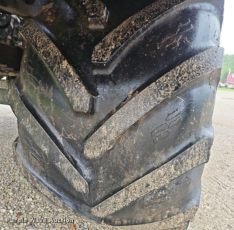 image for item EJ5377 Case Titan 4020 spreader