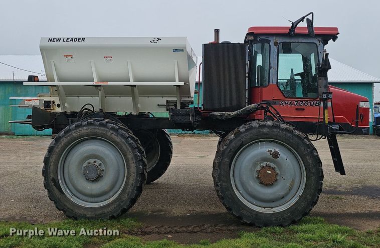 image for item EJ5378 2000 Case SPX3200B spreader