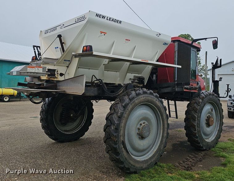 image for item EJ5378 2000 Case SPX3200B spreader