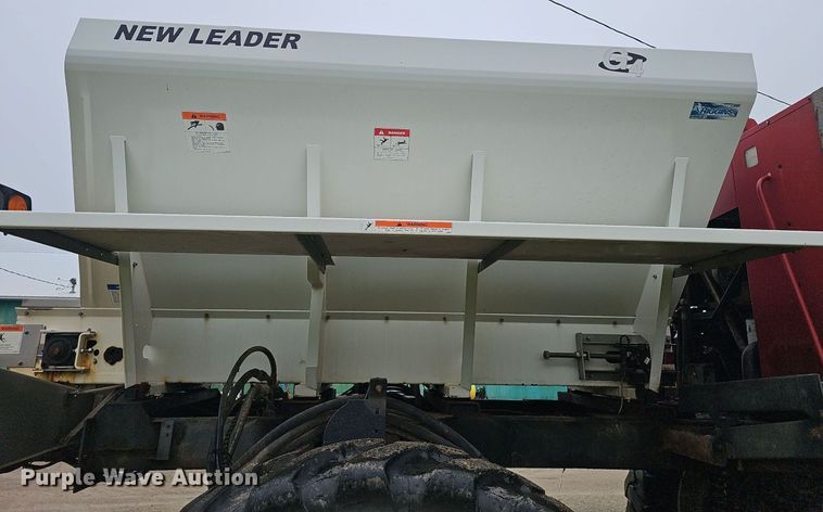 image for item EJ5378 2000 Case SPX3200B spreader