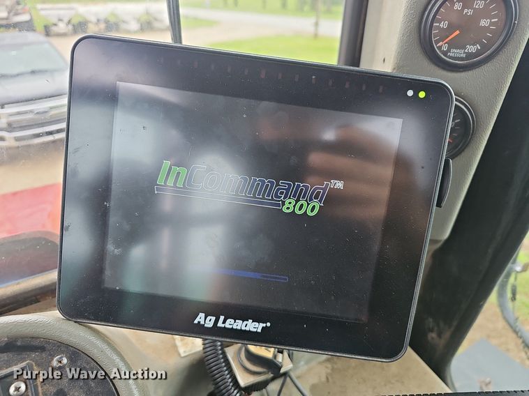 image for item EJ5378 2000 Case SPX3200B spreader