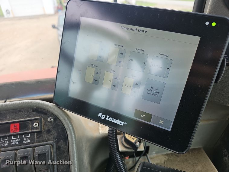 image for item EJ5378 2000 Case SPX3200B spreader