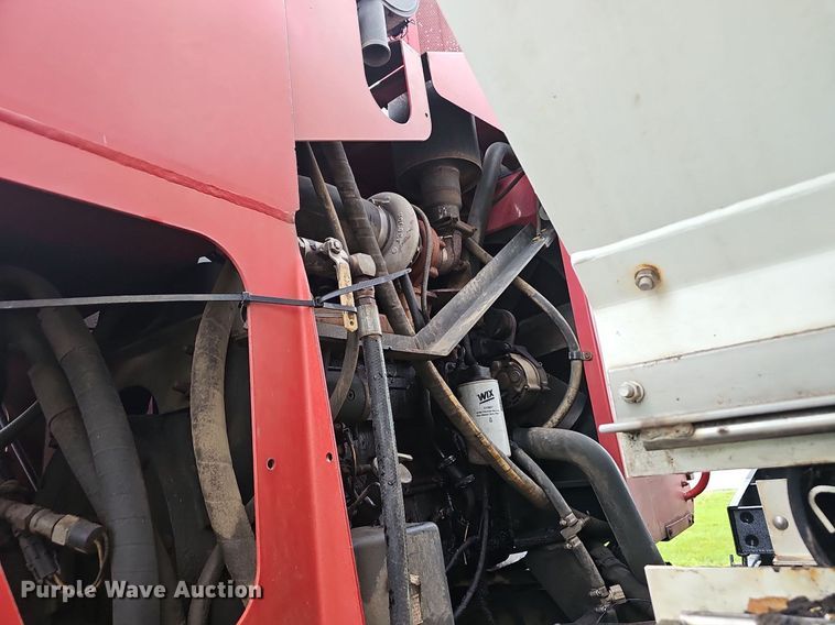 image for item EJ5378 2000 Case SPX3200B spreader