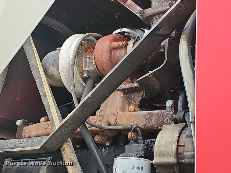 image for item EJ5378 2000 Case SPX3200B spreader