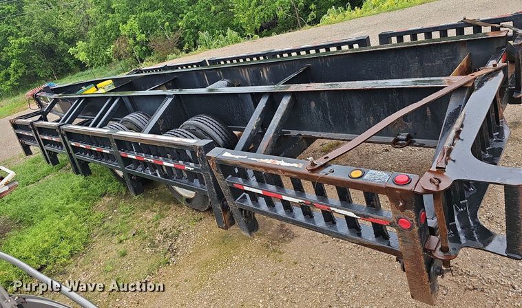 image for item EJ5379 2005 Behnke sprayer trailer