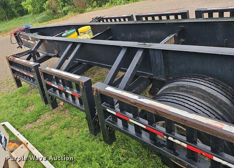 image for item EJ5379 2005 Behnke sprayer trailer