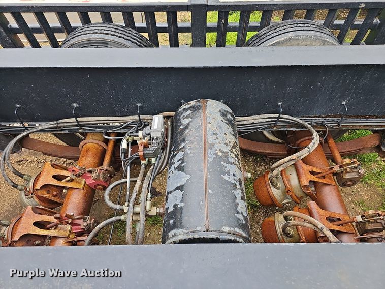 image for item EJ5379 2005 Behnke sprayer trailer