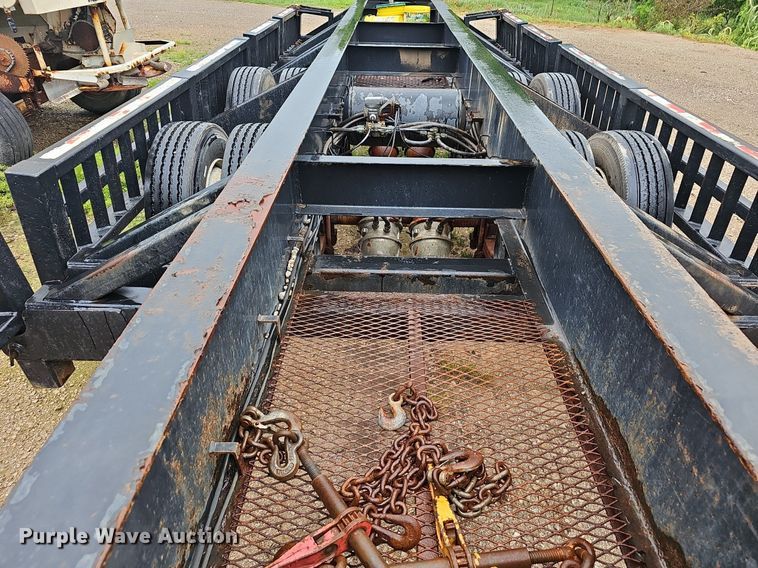 image for item EJ5379 2005 Behnke sprayer trailer