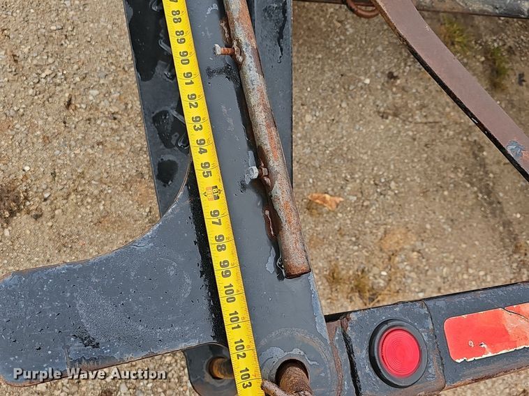 image for item EJ5379 2005 Behnke sprayer trailer