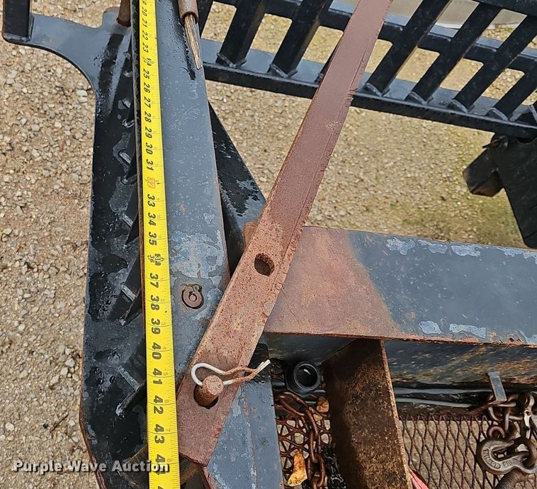 image for item EJ5379 2005 Behnke sprayer trailer