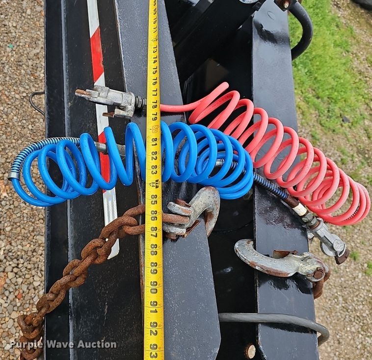 image for item EJ5379 2005 Behnke sprayer trailer