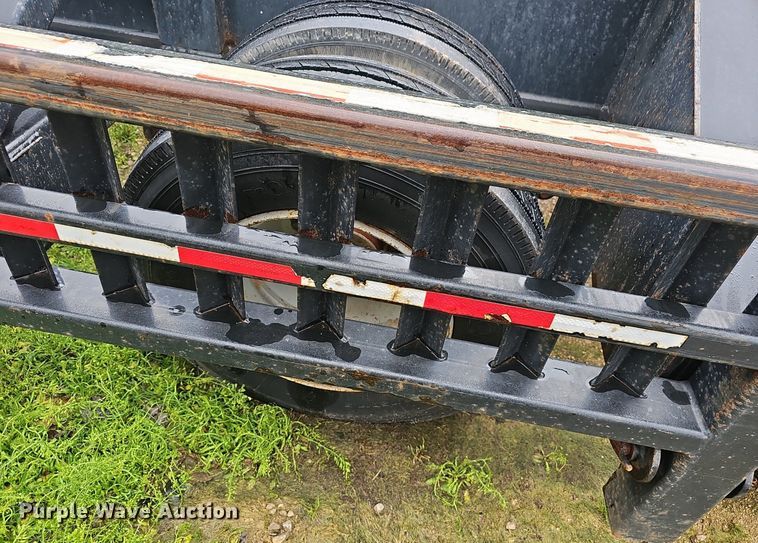 image for item EJ5379 2005 Behnke sprayer trailer