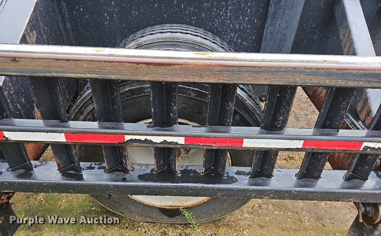 image for item EJ5379 2005 Behnke sprayer trailer