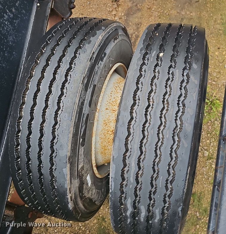 image for item EJ5379 2005 Behnke sprayer trailer