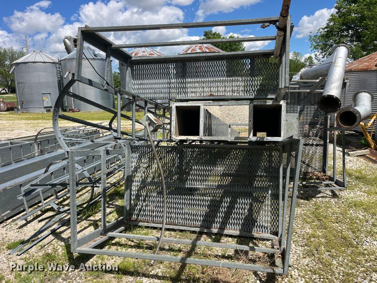 image for item EK8514 90' grain leg