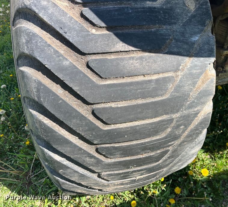 image for item LD9430 1990 International  4900 spreader truck