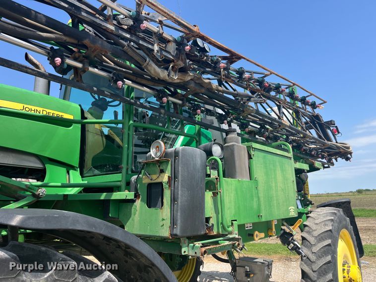 image for item LD9539 2012 John Deere 4830 sprayer