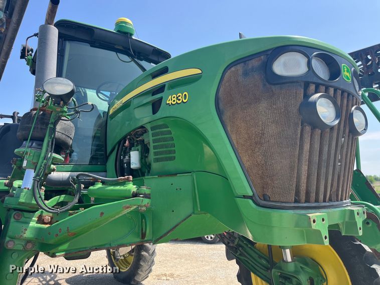 image for item LD9539 2012 John Deere 4830 sprayer