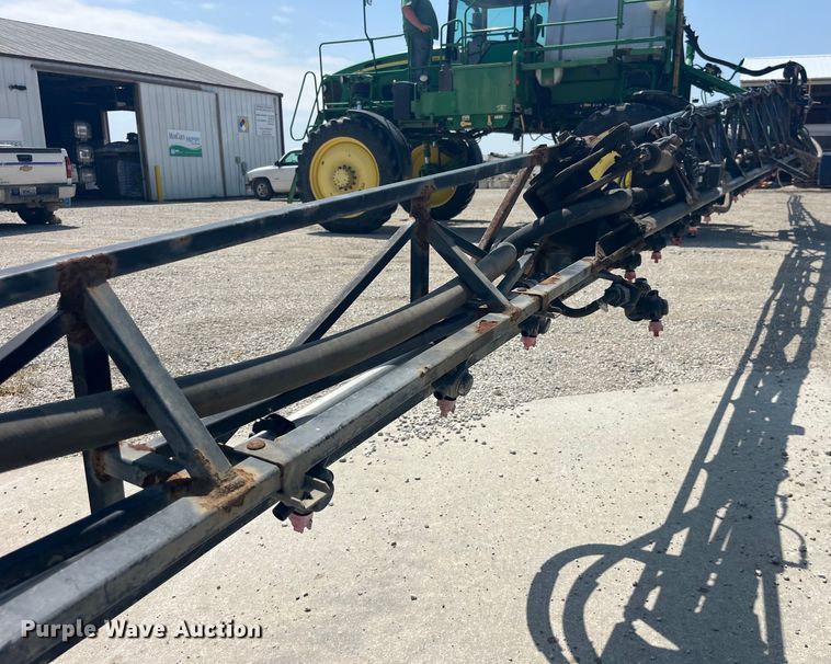 image for item LD9539 2012 John Deere 4830 sprayer