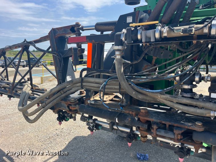 image for item LD9539 2012 John Deere 4830 sprayer